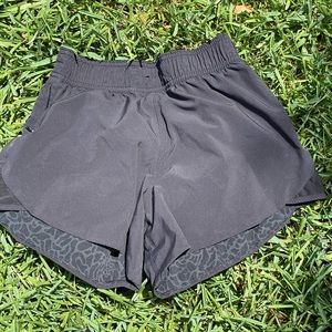 black reservable lulu shorts